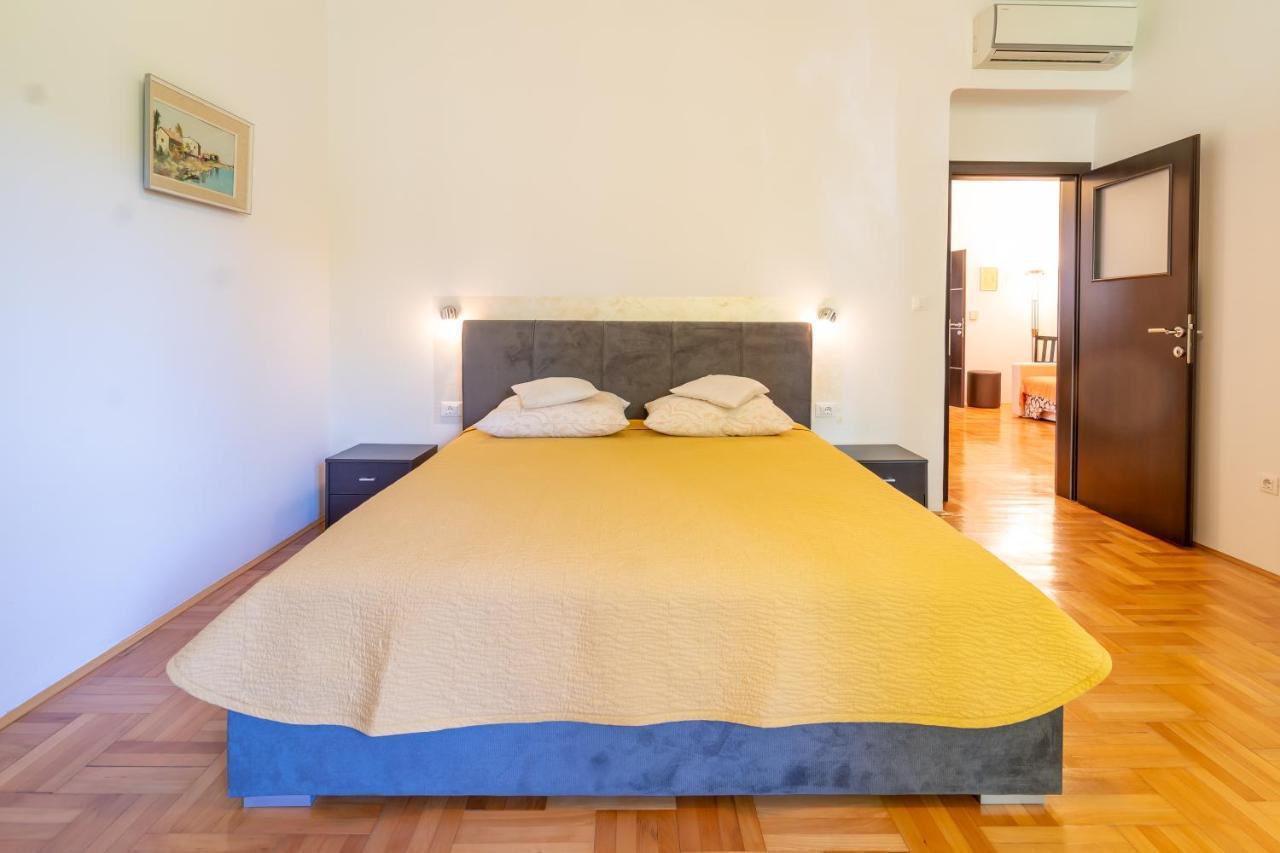Apartments Naja Split Zewnętrze zdjęcie