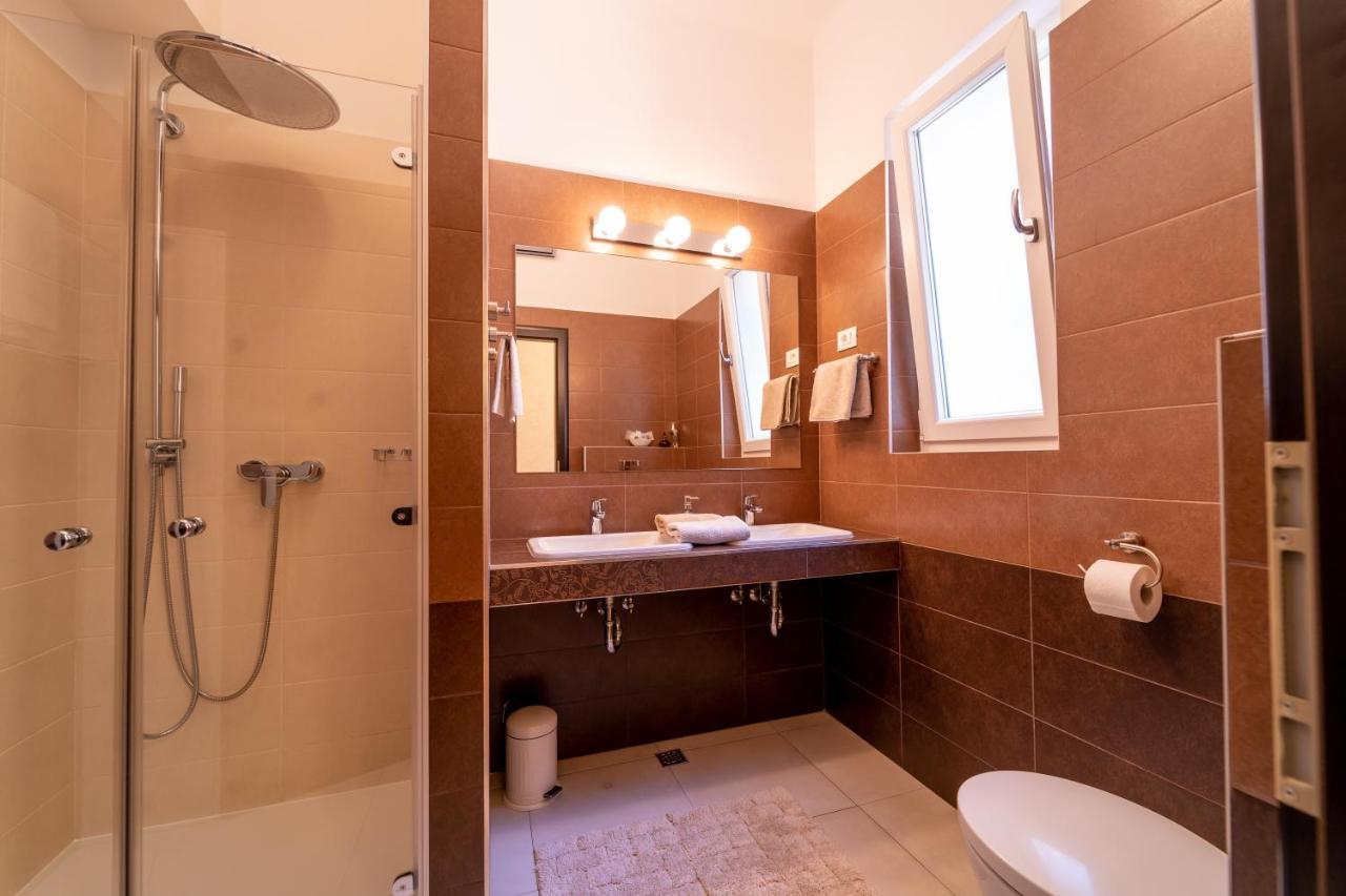 Apartments Naja Split Zewnętrze zdjęcie