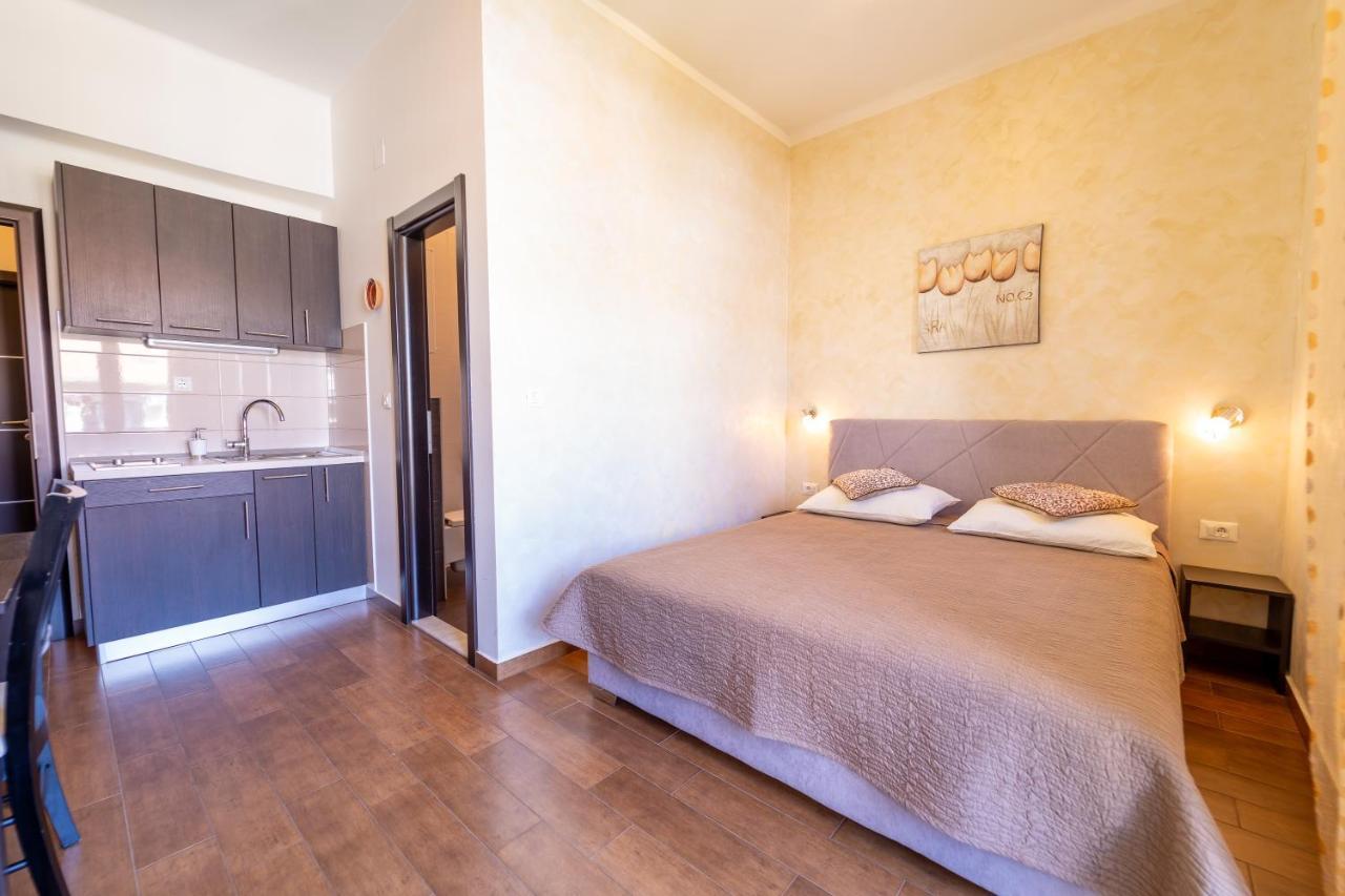Apartments Naja Split Zewnętrze zdjęcie